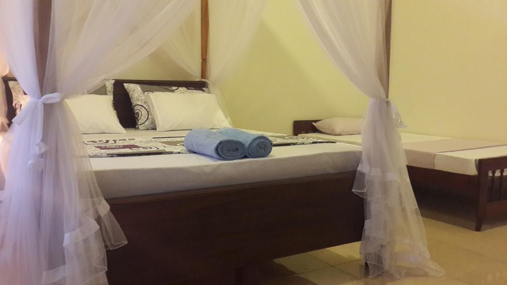 Golden Beach Rest Otel Tangalle Dış mekan fotoğraf
