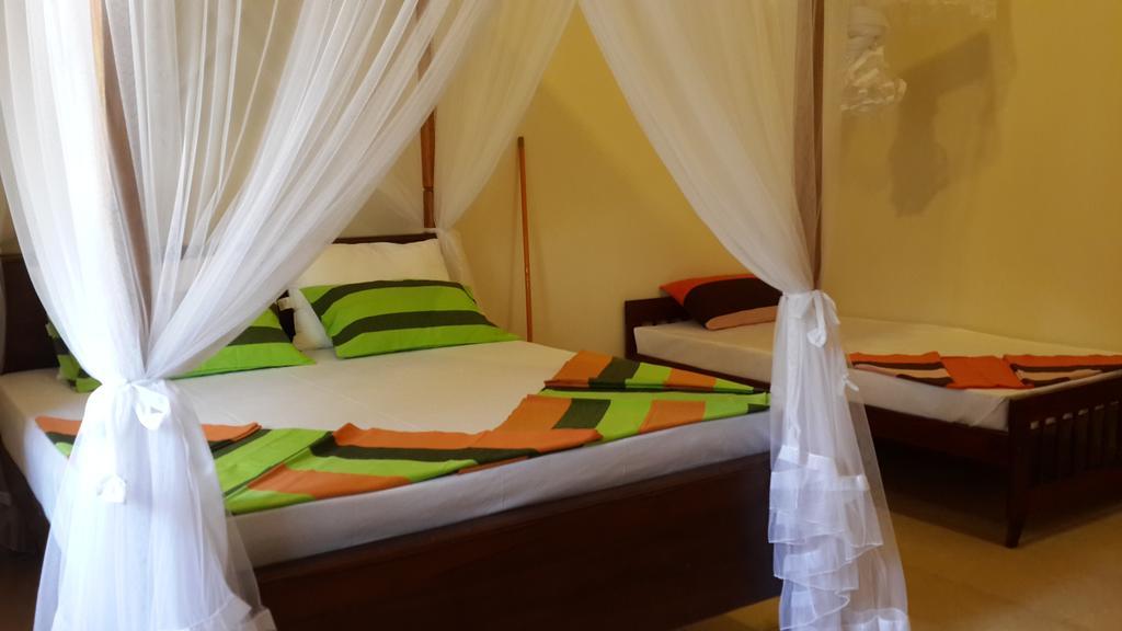 Golden Beach Rest Otel Tangalle Dış mekan fotoğraf