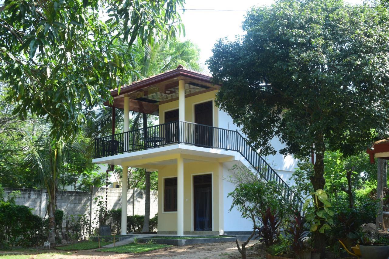Golden Beach Rest Otel Tangalle Dış mekan fotoğraf